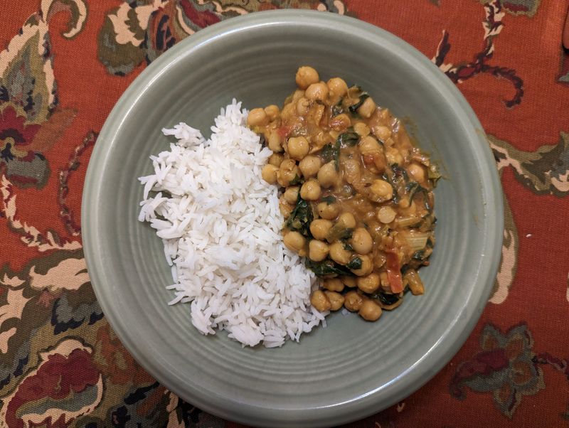 Chickpea curry with rice